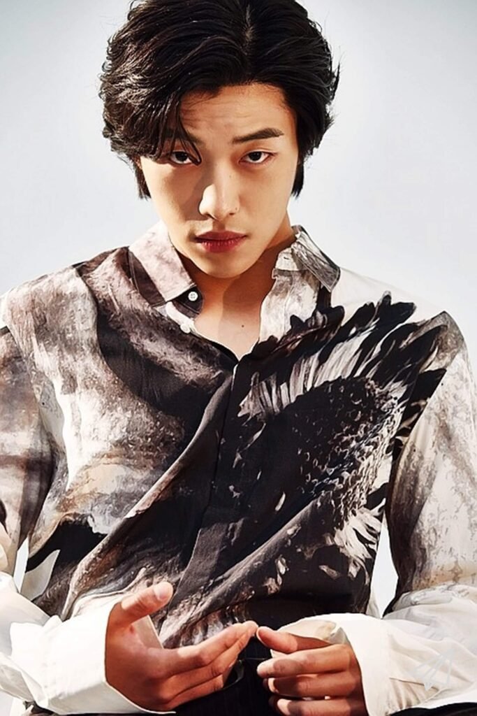 Woo Do-hwan looks up at the camera and stares
