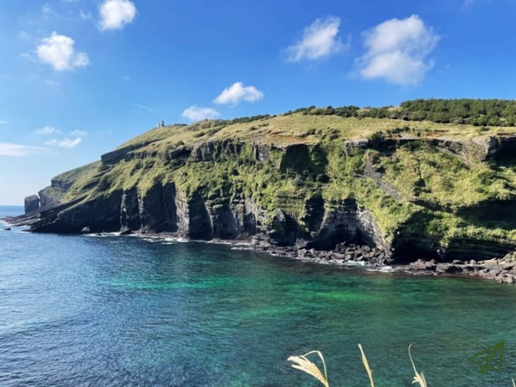 A view of the sea and Udo Island in harmony